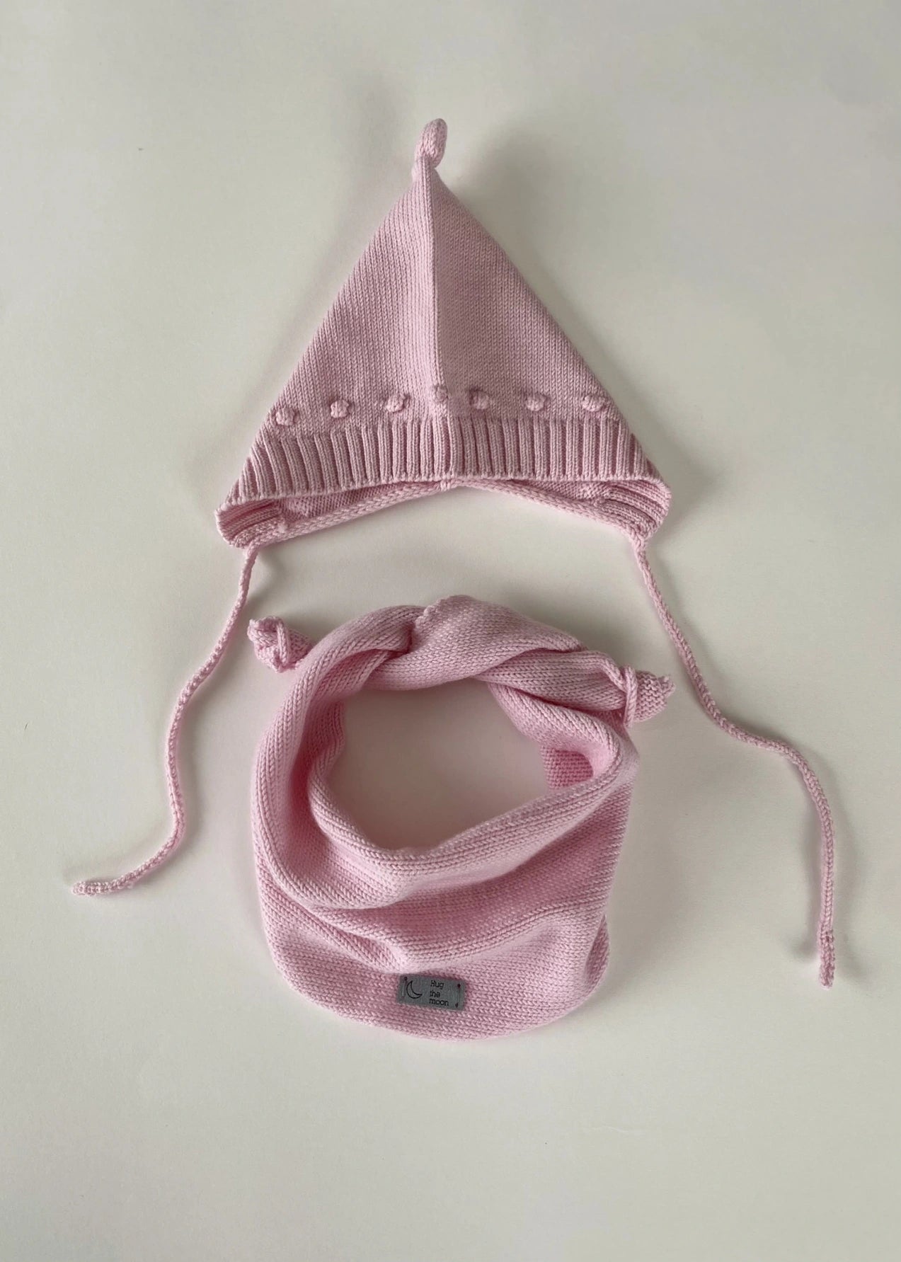 Rozinis komplektukas naugagimiui, kepure ir salikas
