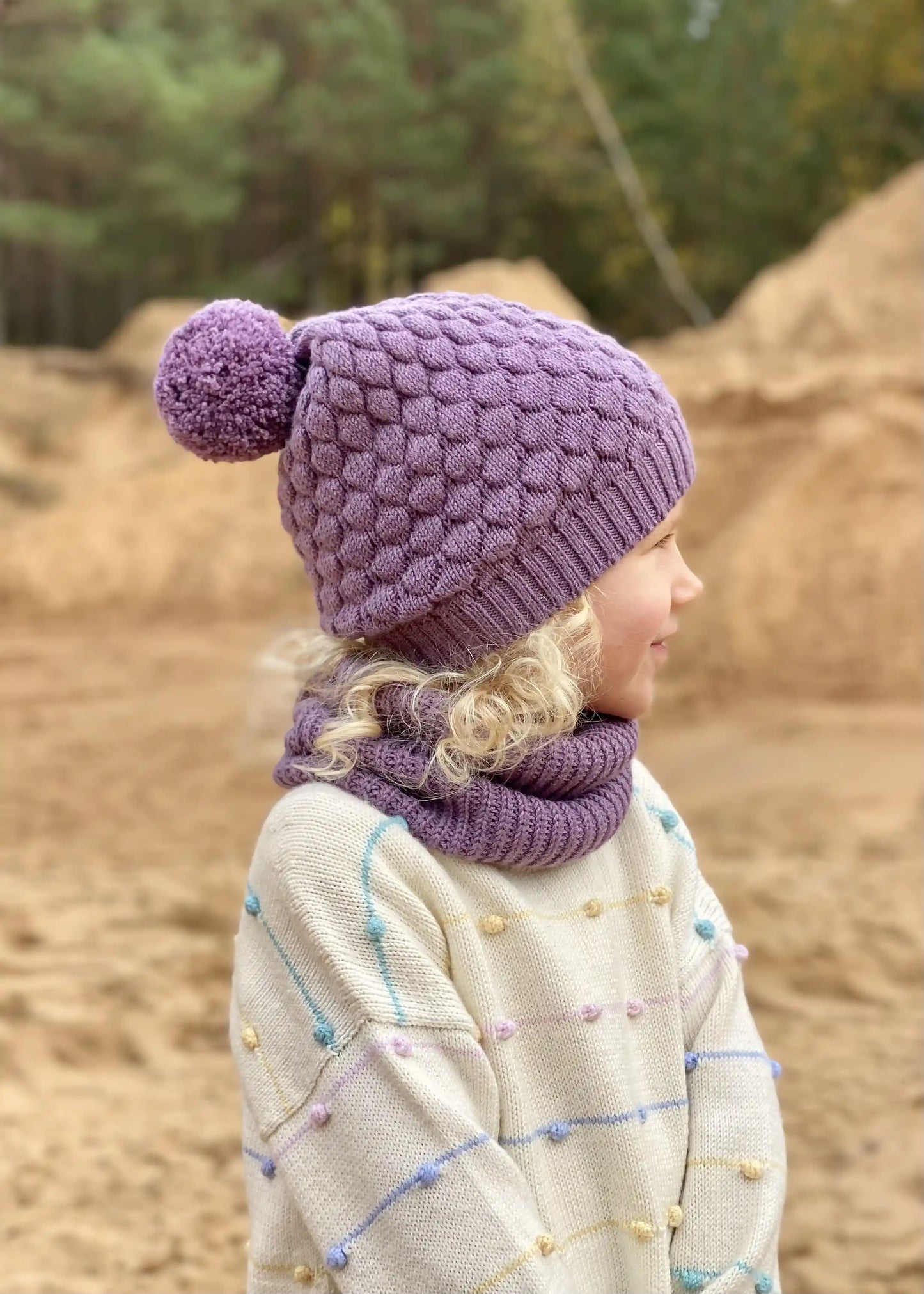 violetinis kepures ir movo komplektas