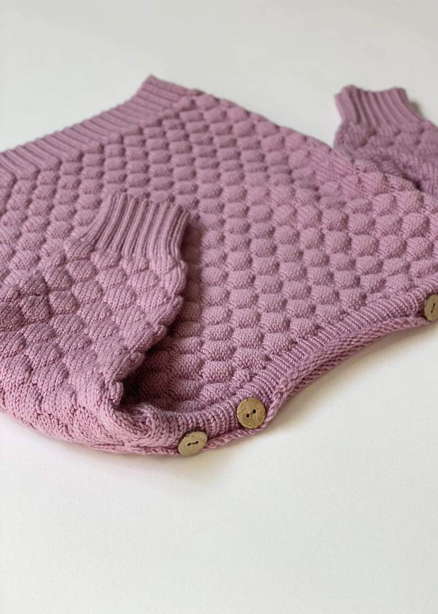 Rastuotas megztinis naujagimiui