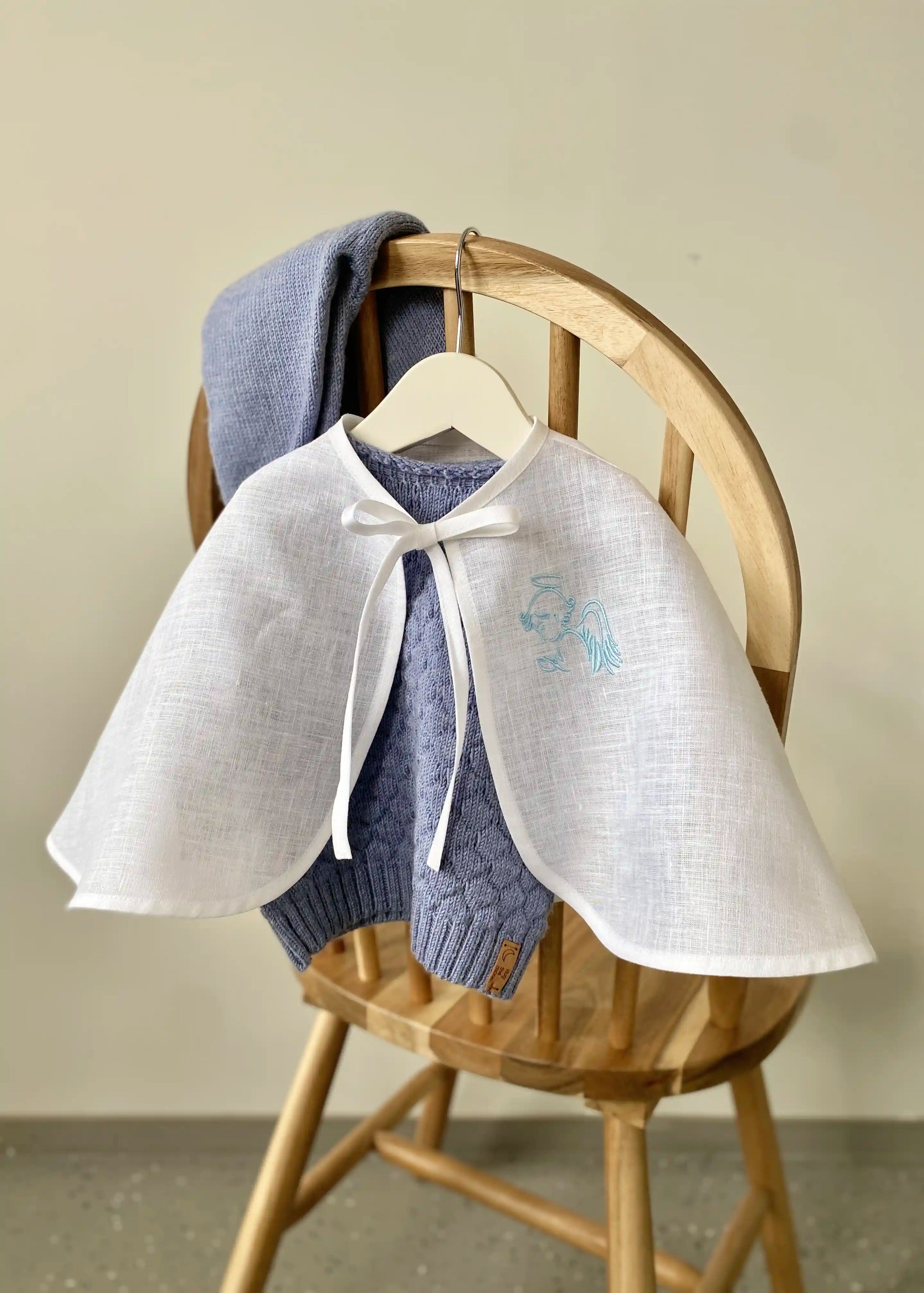 skraiste berniuku su angeliuku
