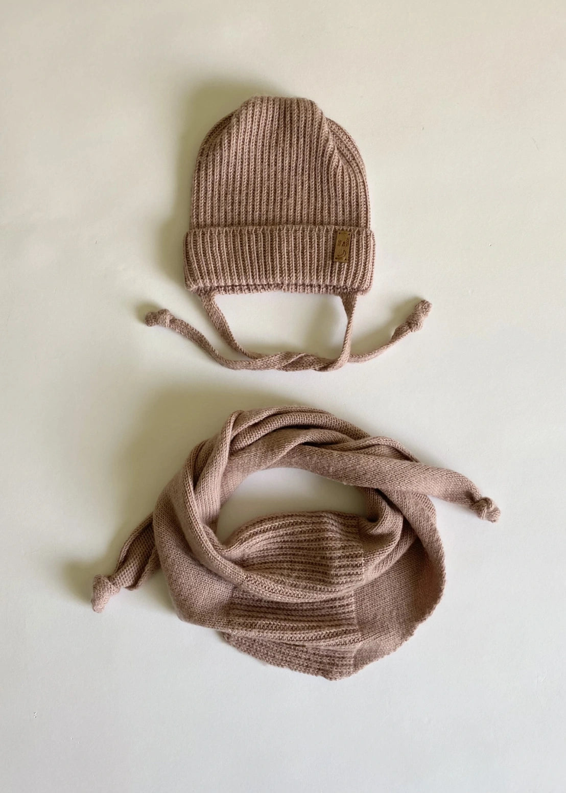 1-2 m. merino vilnos kepurė ir šalikas