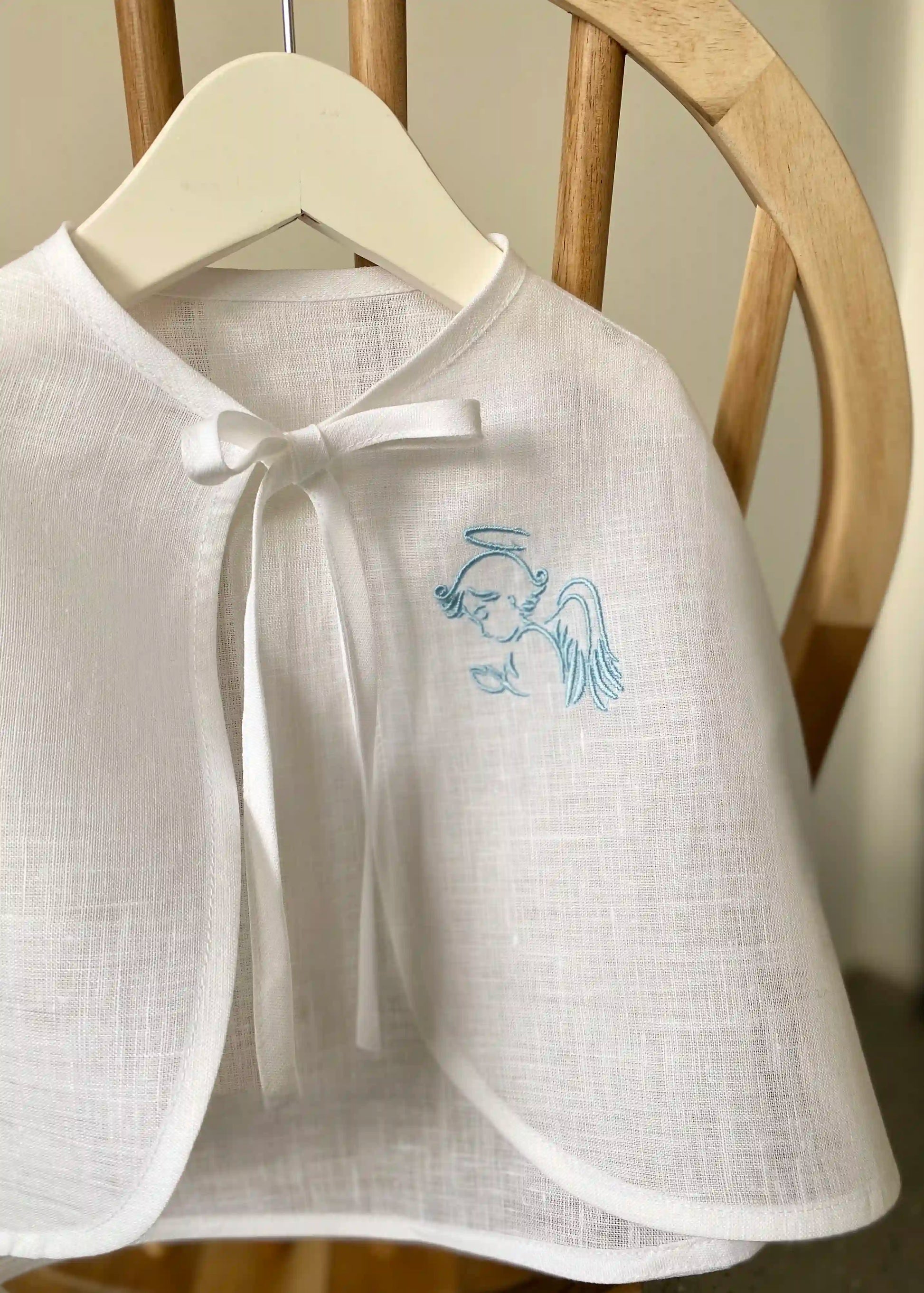 linine skraiste su siuvinetu angeleliu