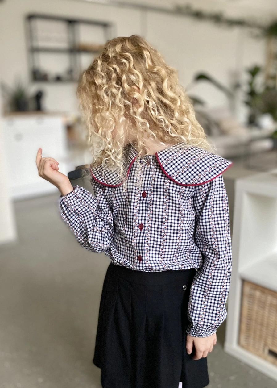 Medvilnės marskiniai su apykakle