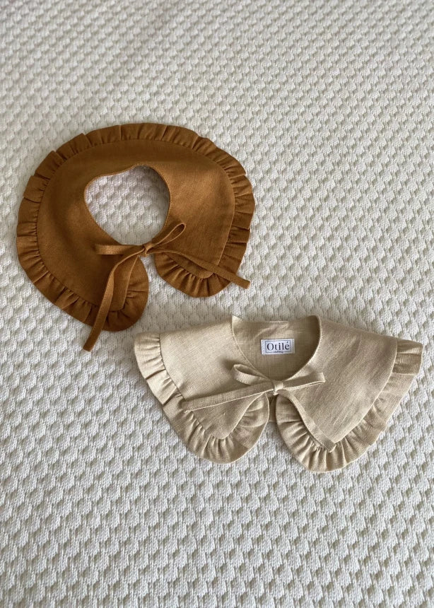 Uždedama apykaklė mergaitei